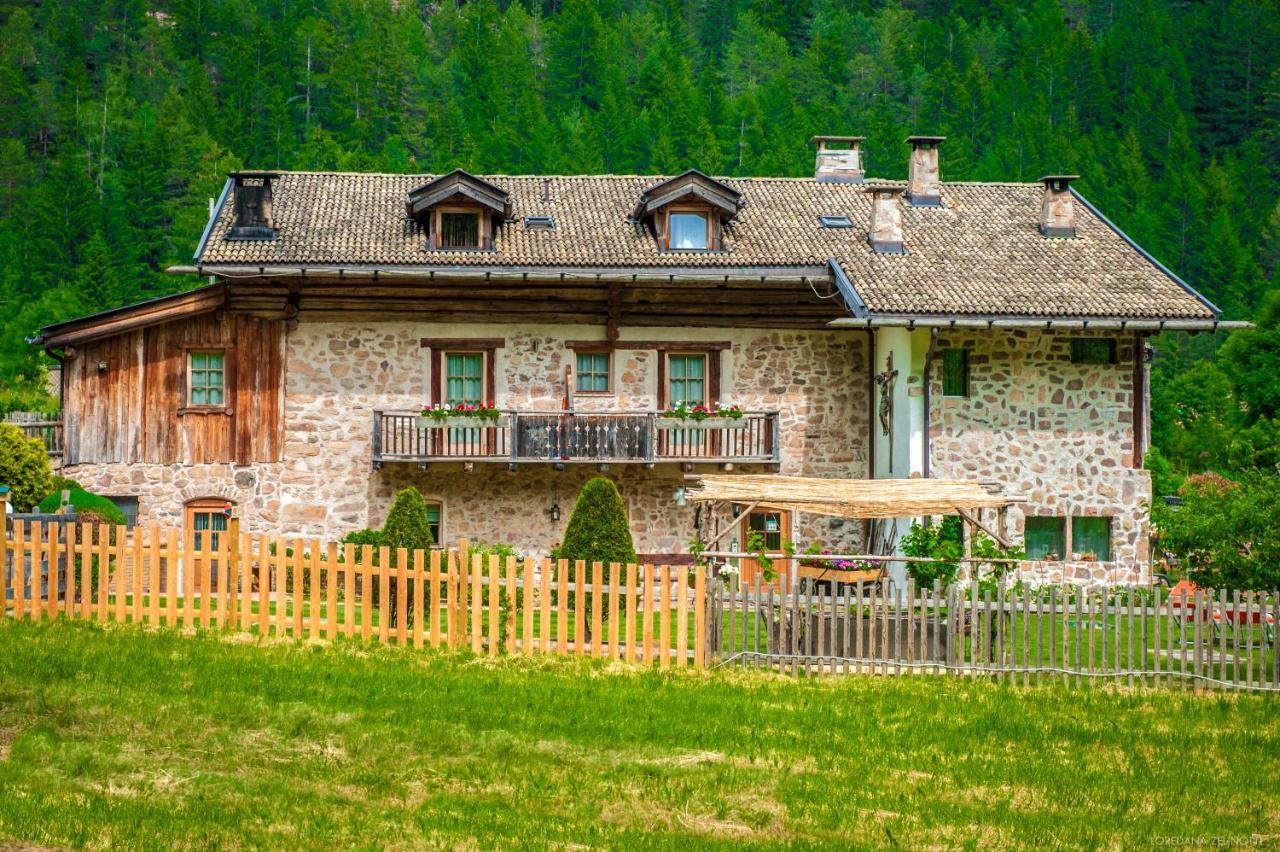 Maso Franceschella Bed & Breakfast Carano  Exterior photo
